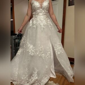 Elegant White Floral Ball Gown